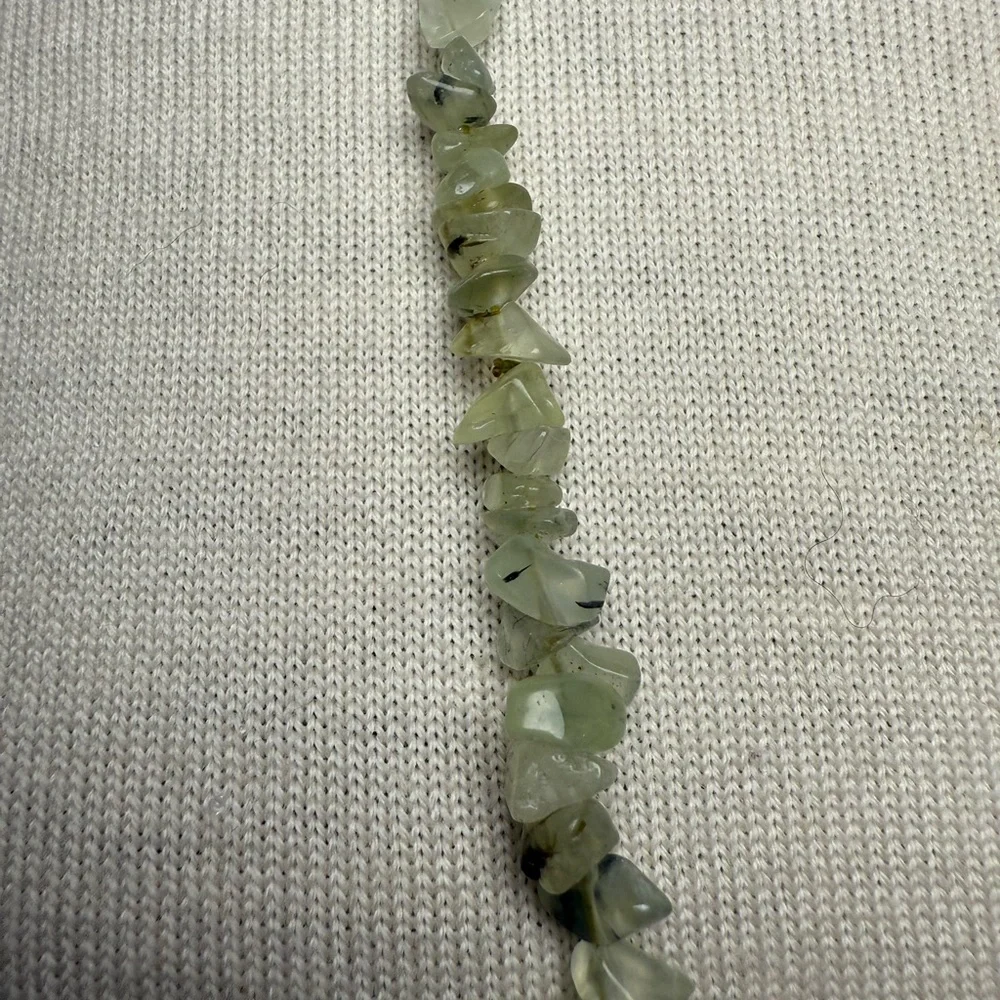 Source‎ Unknown Light Green Gemstone Necklace